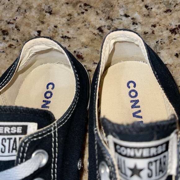 Converse - Picture 2 of 10